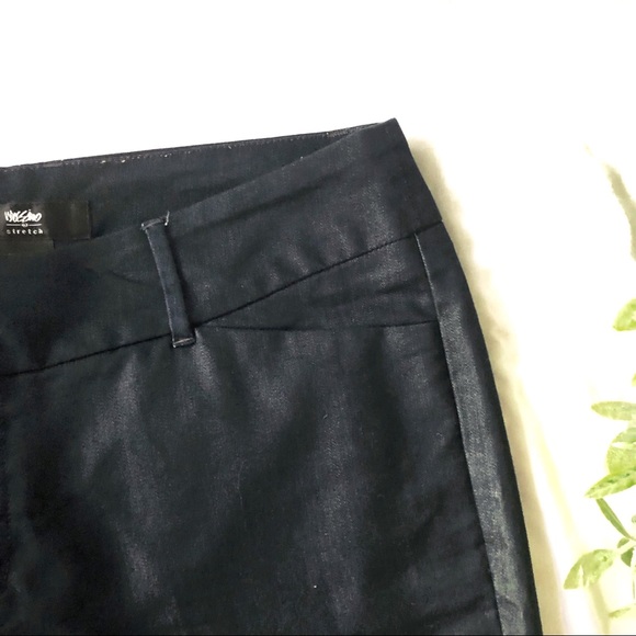 ✨5/$15 { MOSSIMO } Dark Wash Denim Ankle Pants - Picture 4 of 9